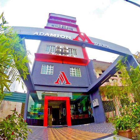 โรงแรมอดัมสัน พาร์ค กัวลาลัมเปอร์ ภายนอก รูปภาพ